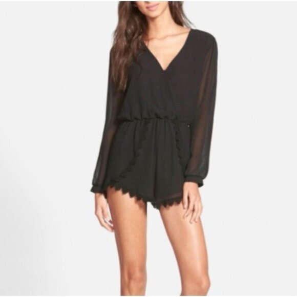 Astr The Label Black Lace Trim Romper Size XS - Picture 1 of 11
